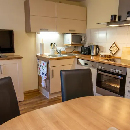 Im Souterrain Apartment Freest