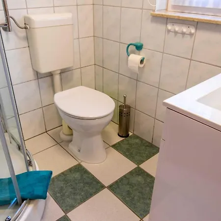 Apartment Im Souterrain *